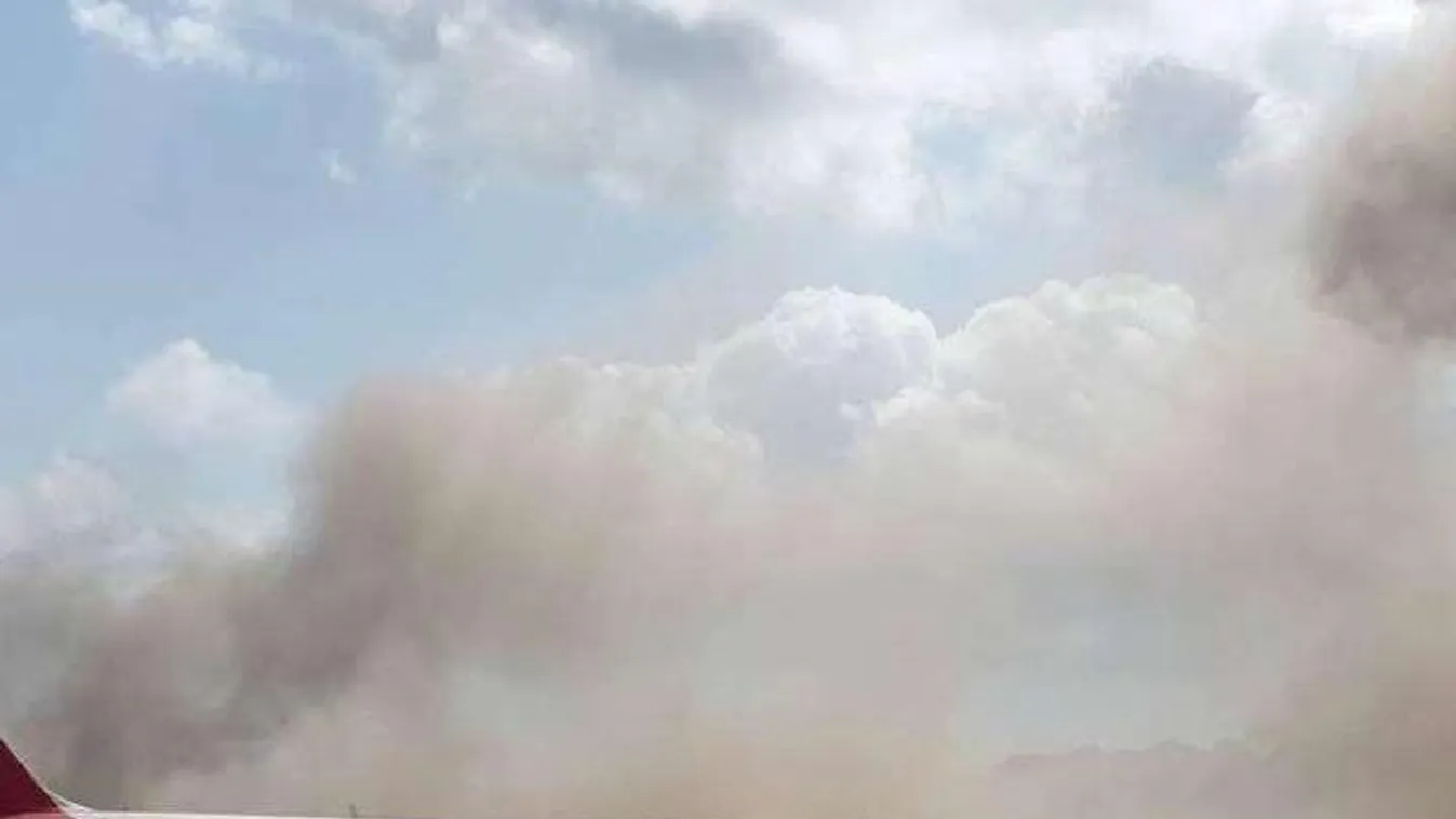 Robbanások történtek egy jemeni repülőtéren, éppen az új kormány tagjainak érkezésekor - VIDEÓK