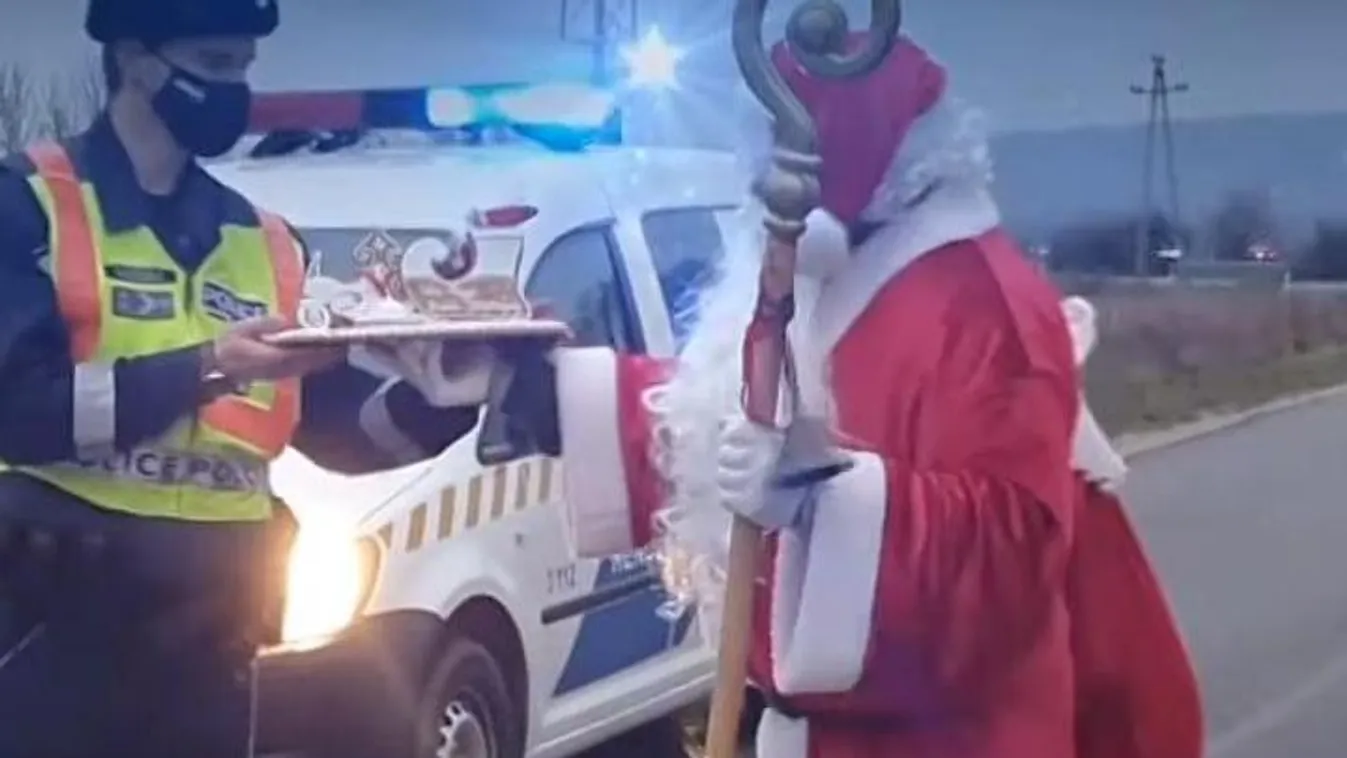 Videóval kívánnak boldog karácsonyt