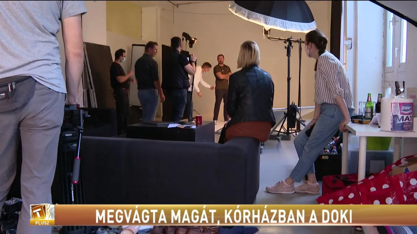 Megvágta magát, kórházban a doki