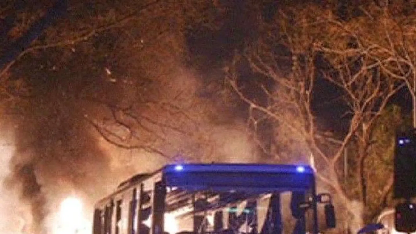 Iszlamisták vezette tömeg rombolt le egy hindu templomot Északnyugat-Pakisztánban