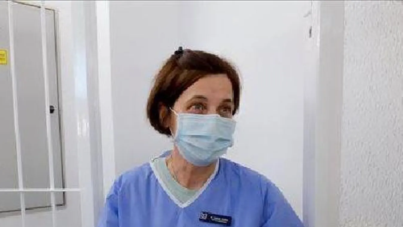 Megérkezett az első vakcinaszállítmány Budapestre