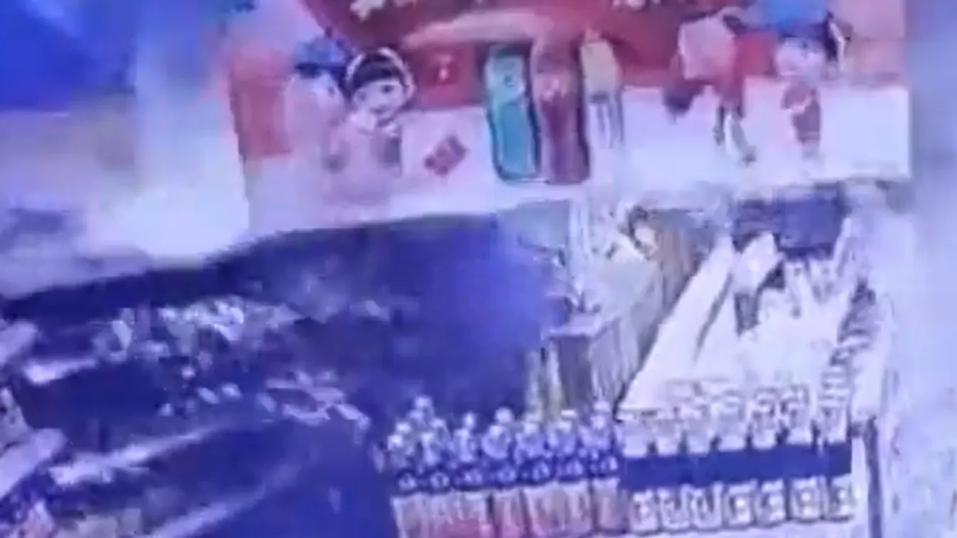 Szupermarket fala dőlt rá vásárlókra - VIDEÓ