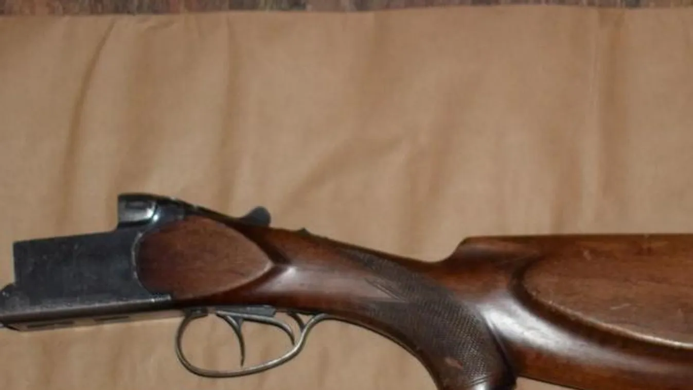 Fegyverekkel bukott le egy pár - VIDEÓ