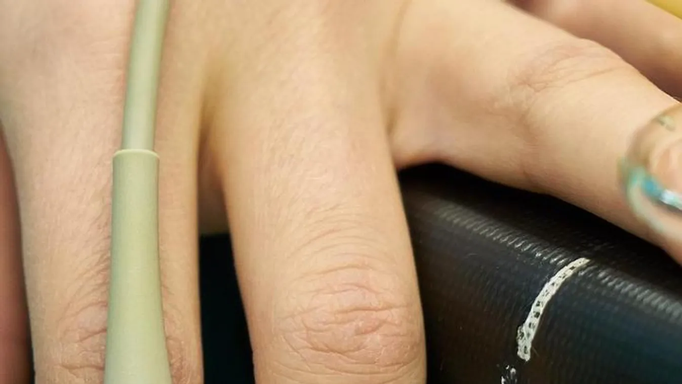 Elfogyott az oxigén a kórházban, kézzel lélegeztetik a betegeket