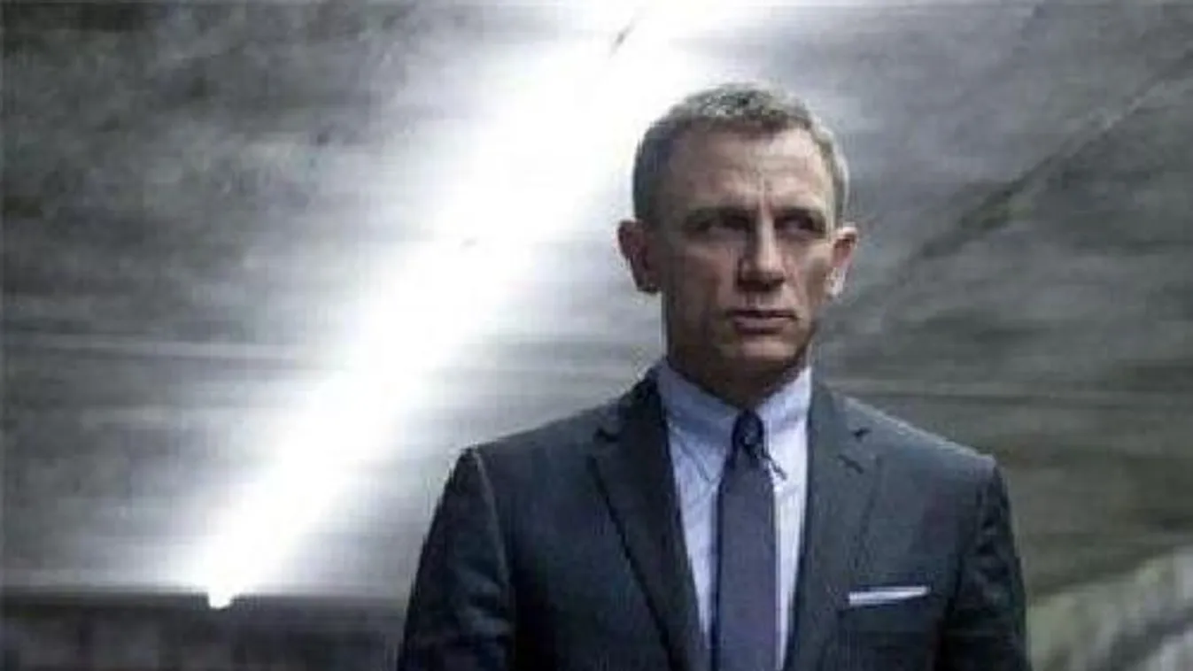 Elhunyt A világ nem elég című Bond-film rendezője