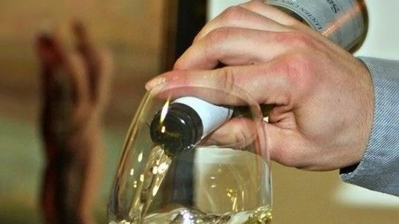 Egy éjszaka alatt kétszer bukott le ittas vezetés miatt