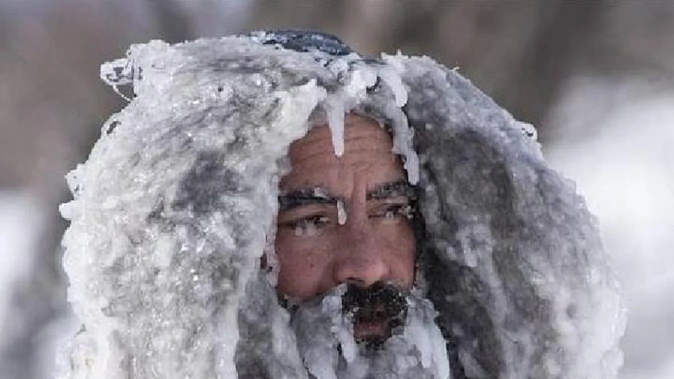 Íme a férfi, akit Jégszakállnak hívnak - fotók