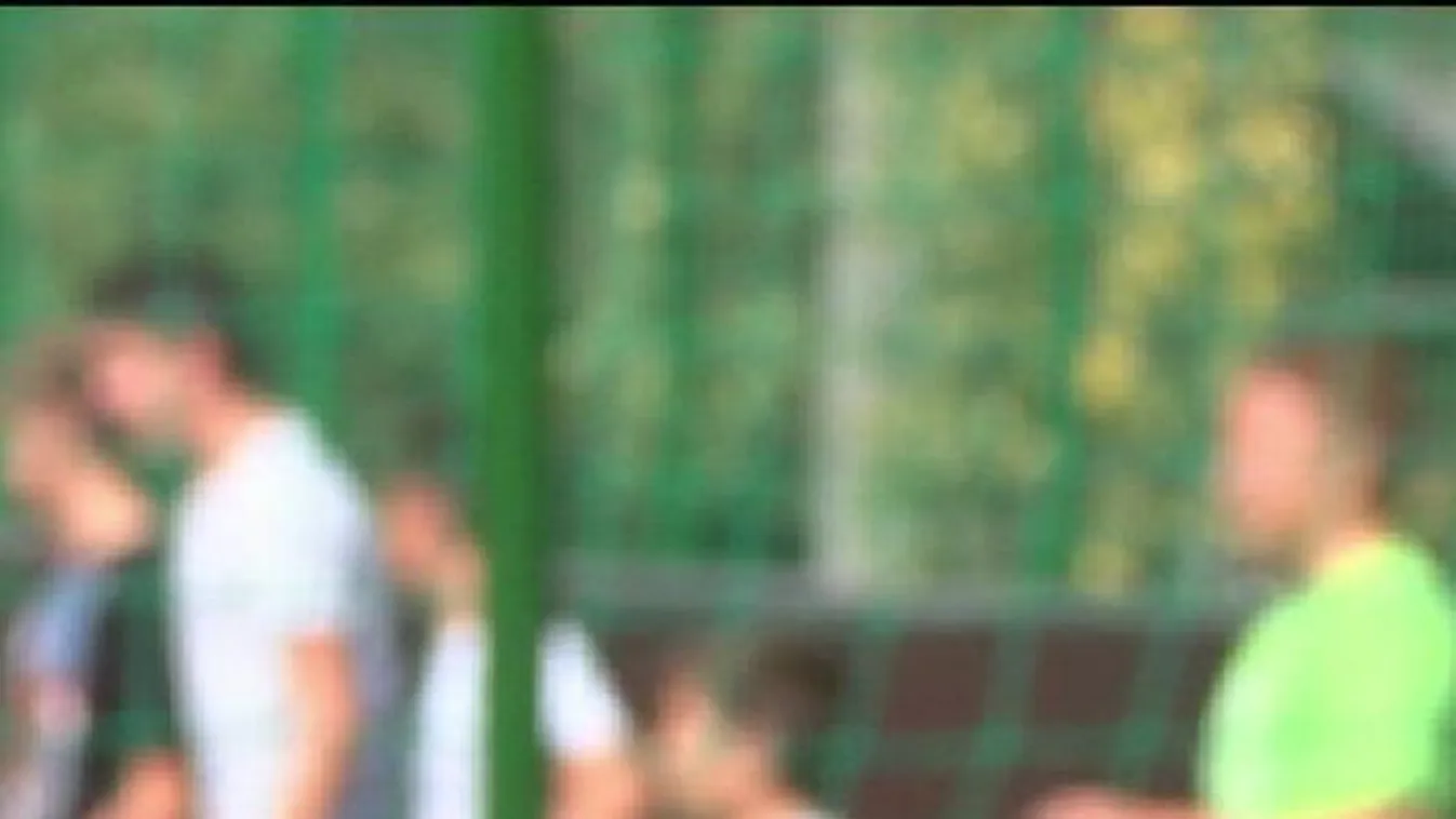 Interneten megismert kisfiúktól kért meztelen képeket a pedofil