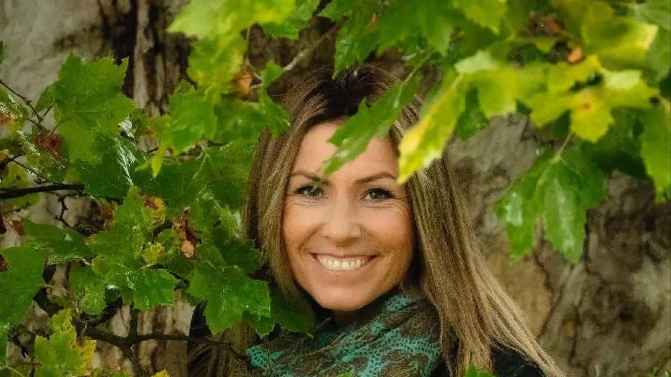 Hatéves lett Miklósa Erika kislánya - Fotó