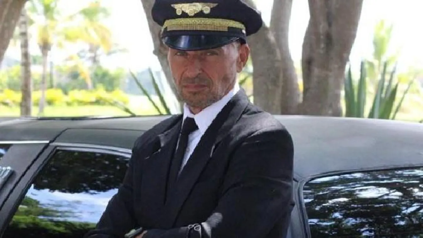 Sofőrnek állt Palik László