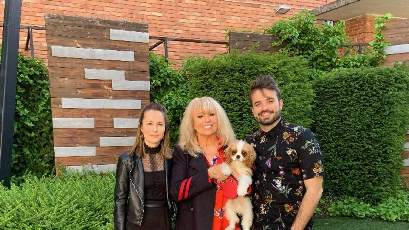 Exkluzív interjút adott Csepregi Éva fia és felesége - Videó