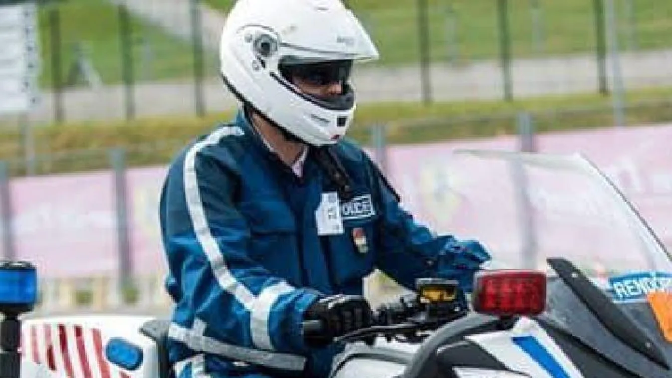 Motoros rendőr lett a nap hőse