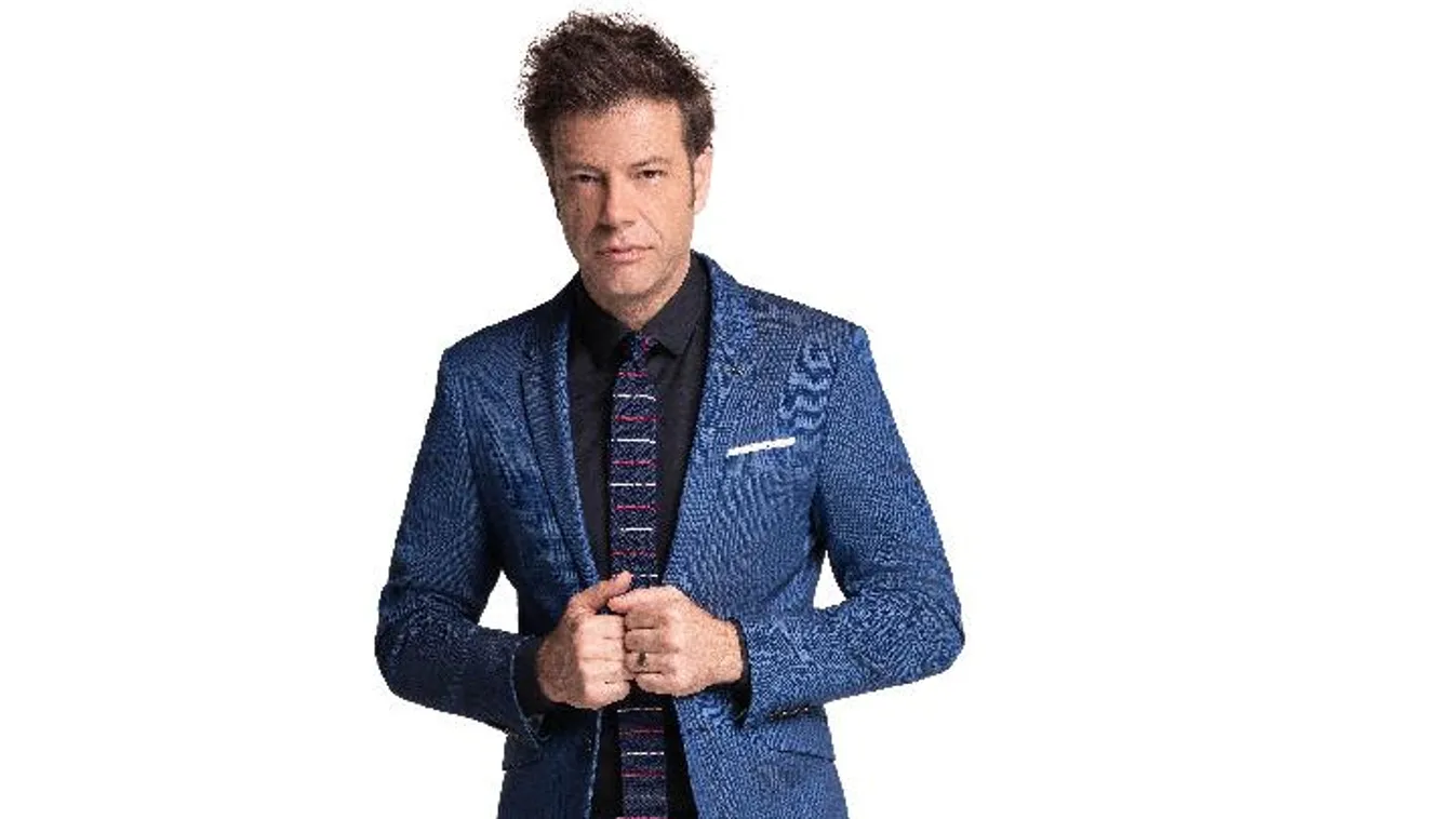 Kiütötte a vakcina Till Attilát, még a haja is égnek áll tőle