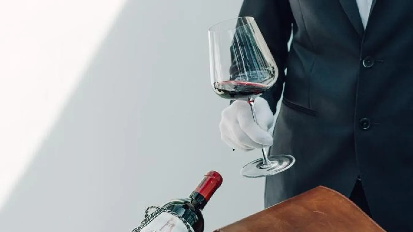 Kilenc moszkvai étterem kapott csillagot az első orosz Michelin-kalauzban