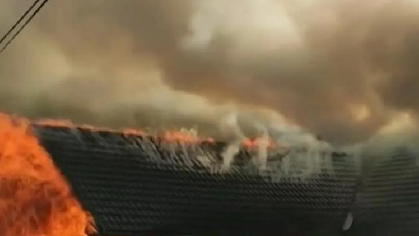 Égő házból hoztak ki a rendőrök egy 71 éves nőt Kondoroson