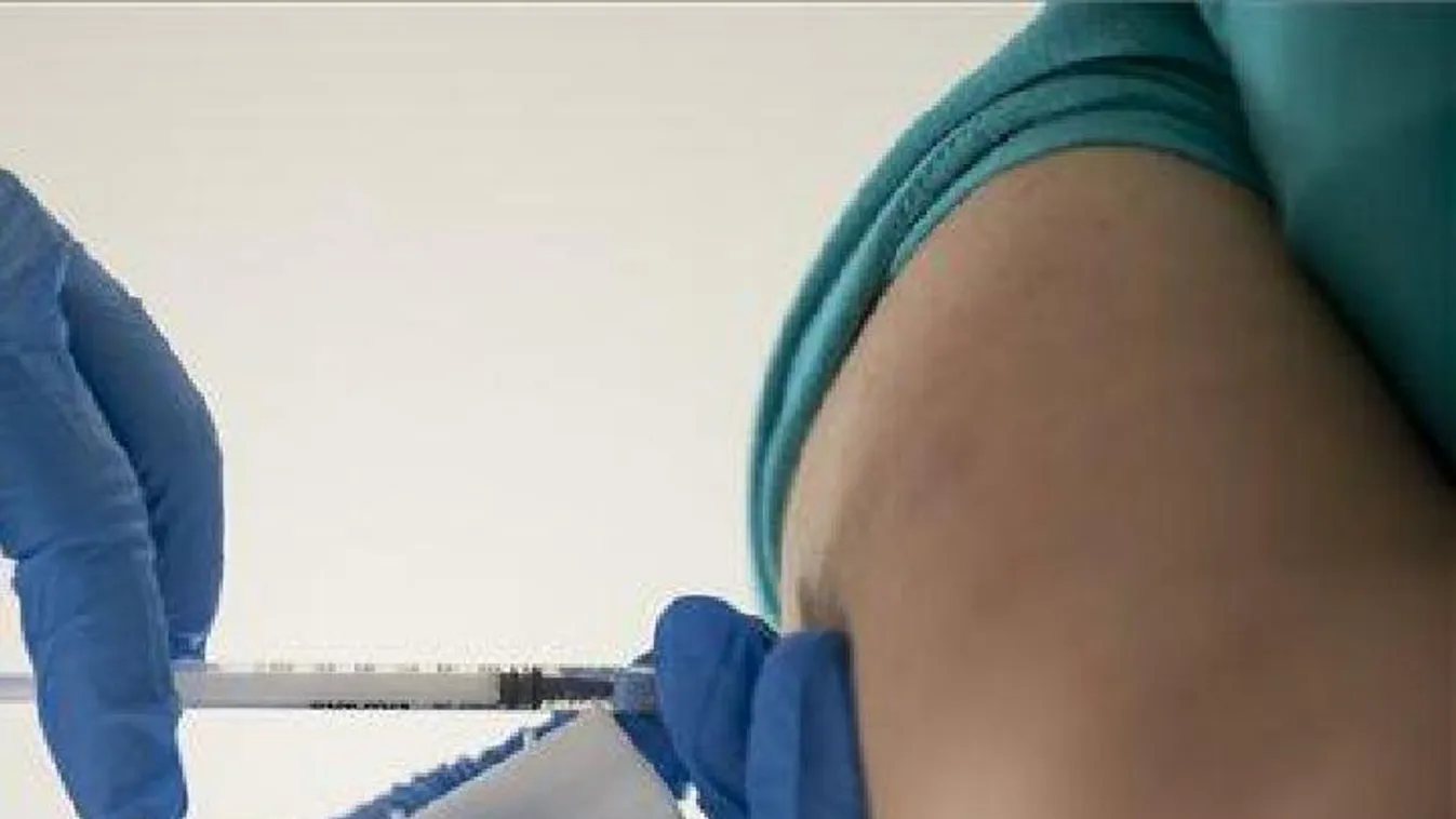 Szerdától már foglalhatnak a szülők oltási időpontot gyerekeiknek