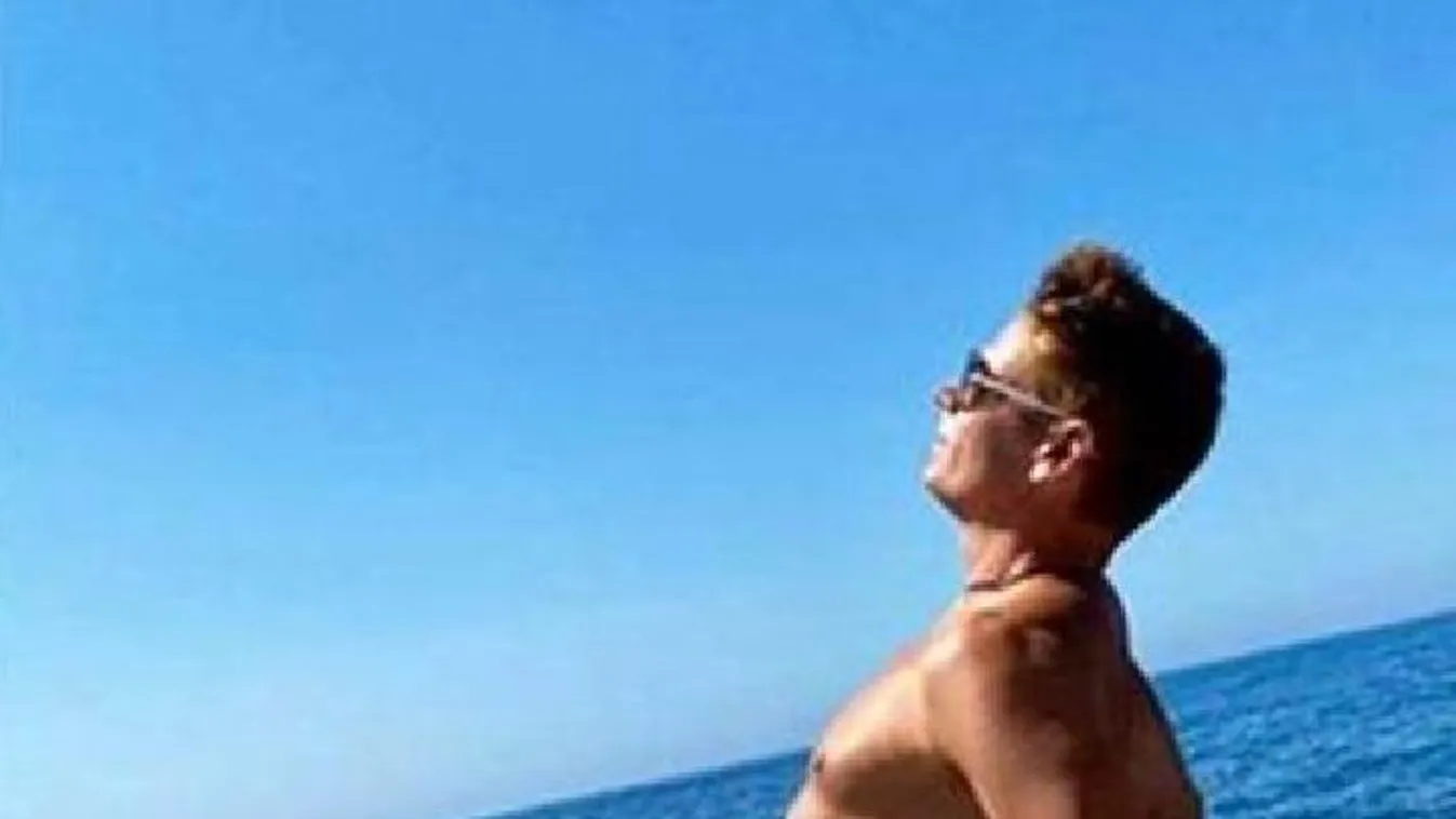 Luxuséletre szórja a milliókat a vezérigazgató, miközben folyamatosak a leépítések a fővárosi cégeknél