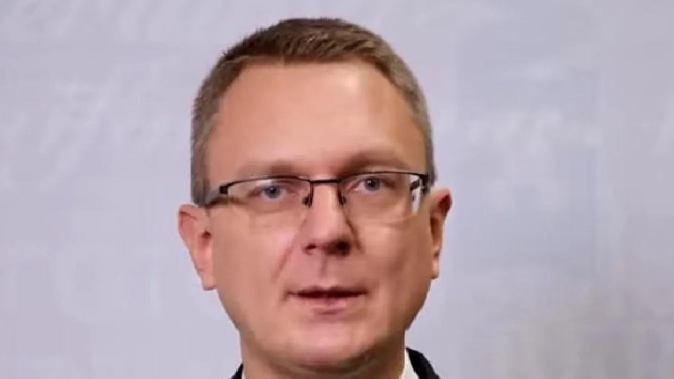 Tíz százalékkal emelik a pedagógusok bérét