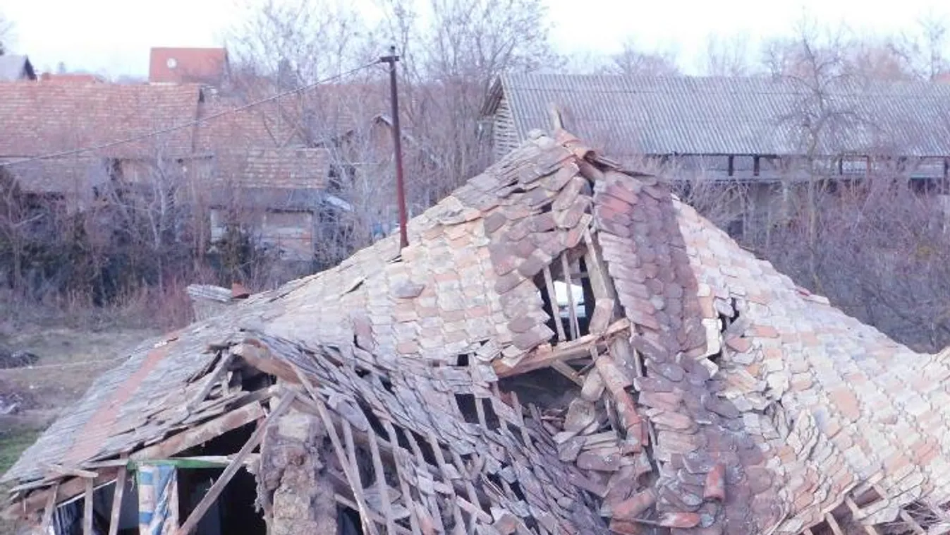 Felrobbant egy ház Kunmadarason - Fotó