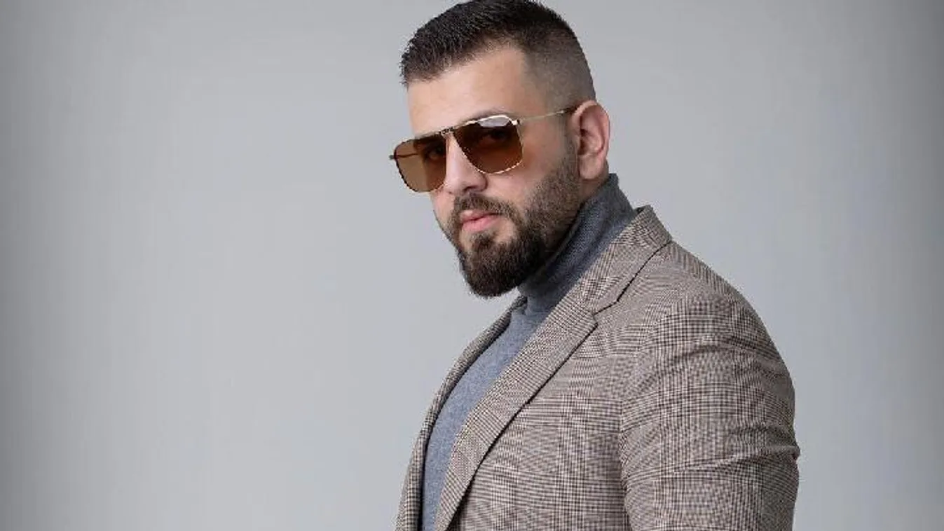 Bensőséges fotót posztolt G.w.M, nagy a szerelem