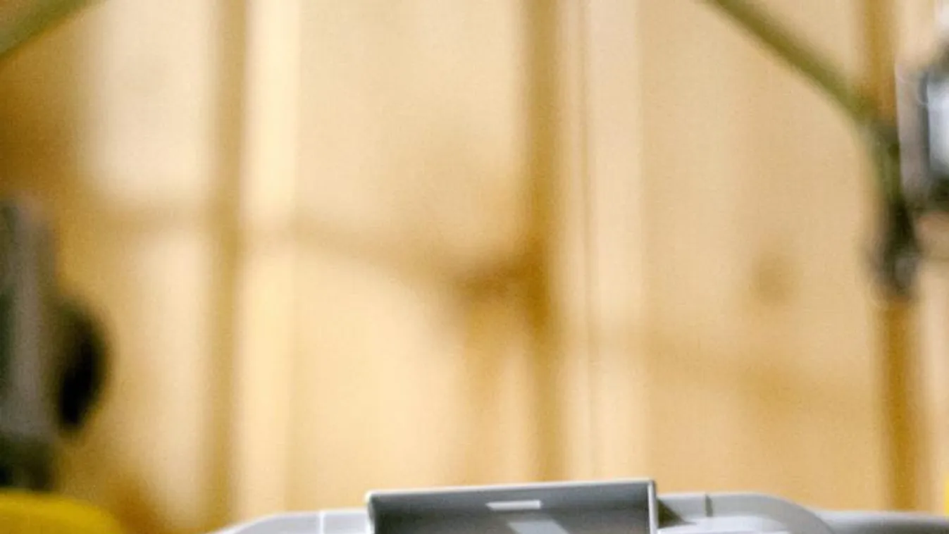 Századvég: A baloldal politikája 112 ezer forinttal növelné a családok márciusi rezsiszámláit