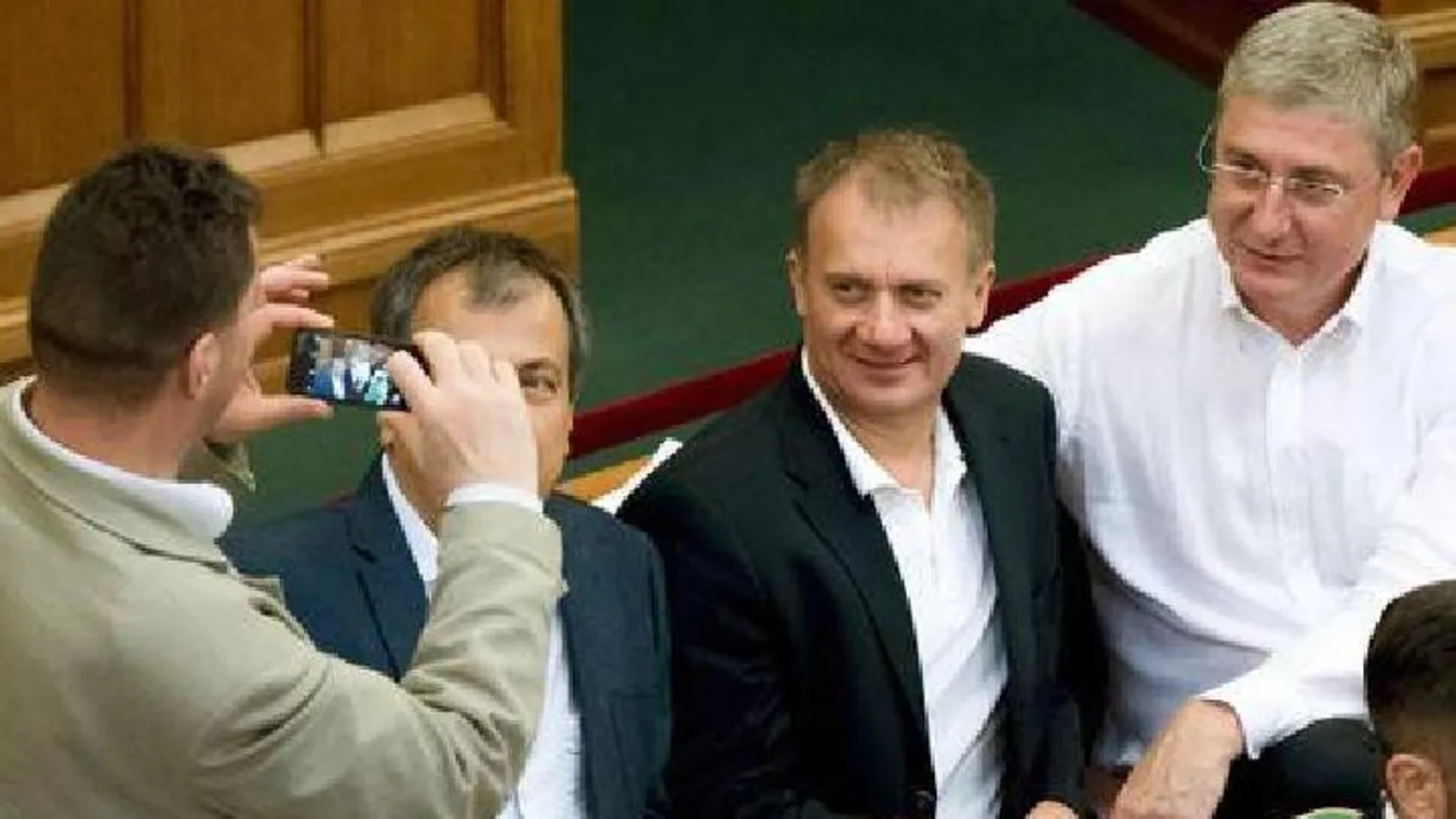 Az alkotmányos rend elleni lázításban jutott konszenzusra a baloldal