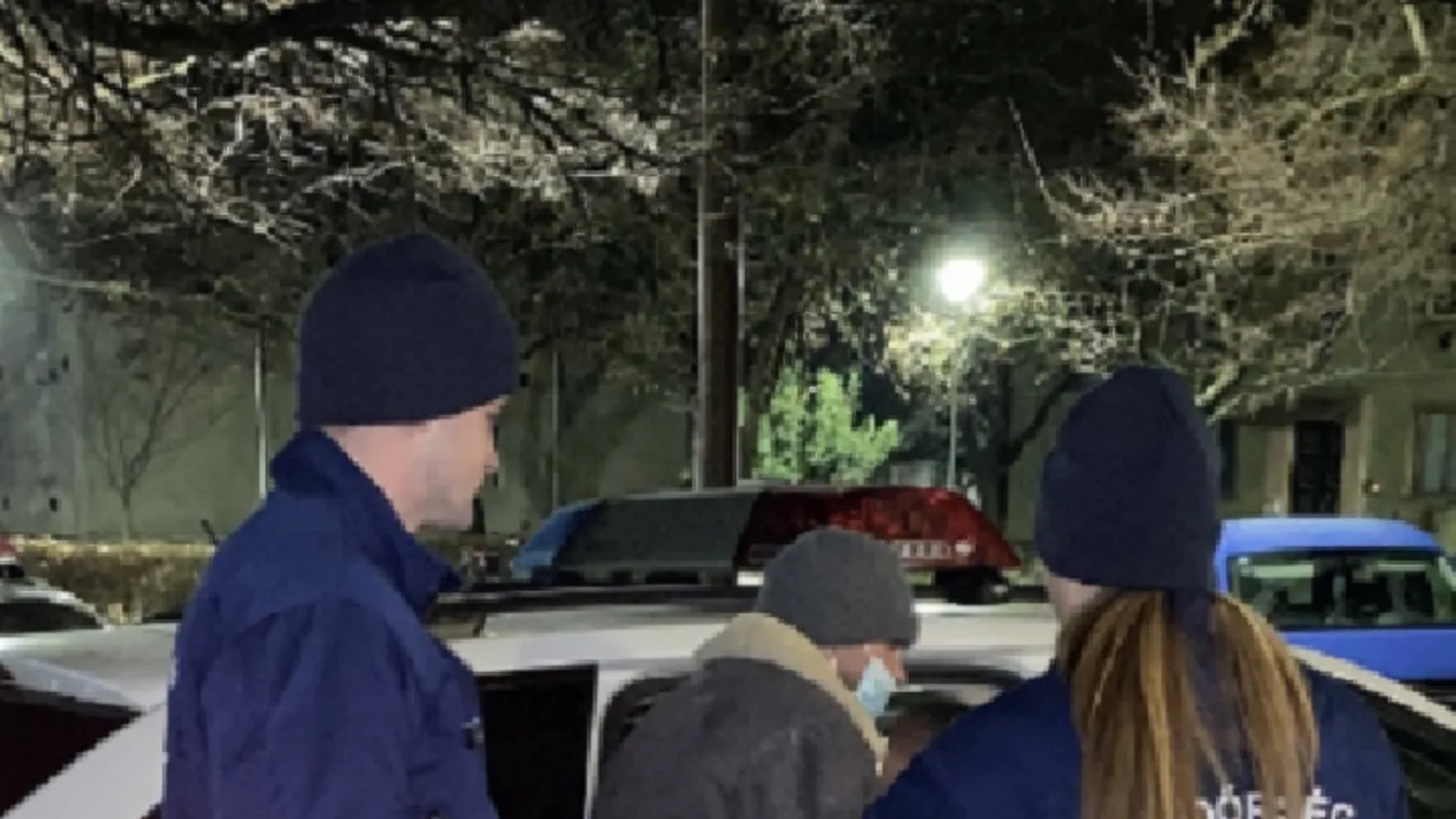 Kislányoknak mutogatta magát a váci szatír