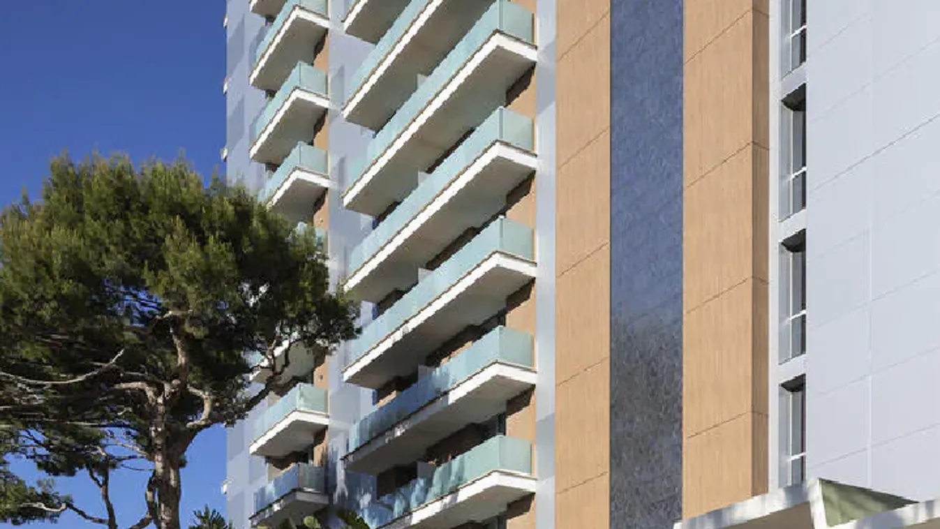 Kiabálás után zuhant ki a hetedikről