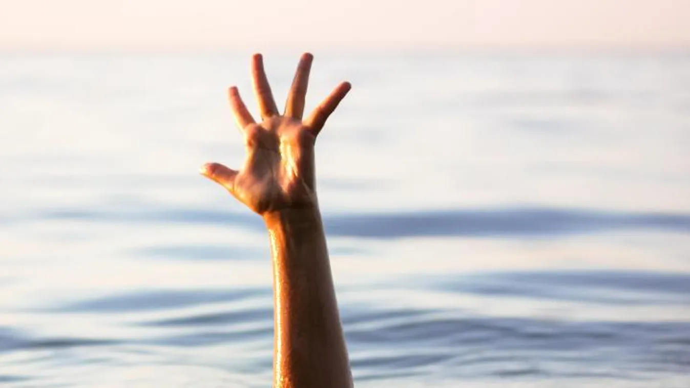 Újabb fiatal fulladt vízbe, ő az idei szezon 4. áldozata - Fotók