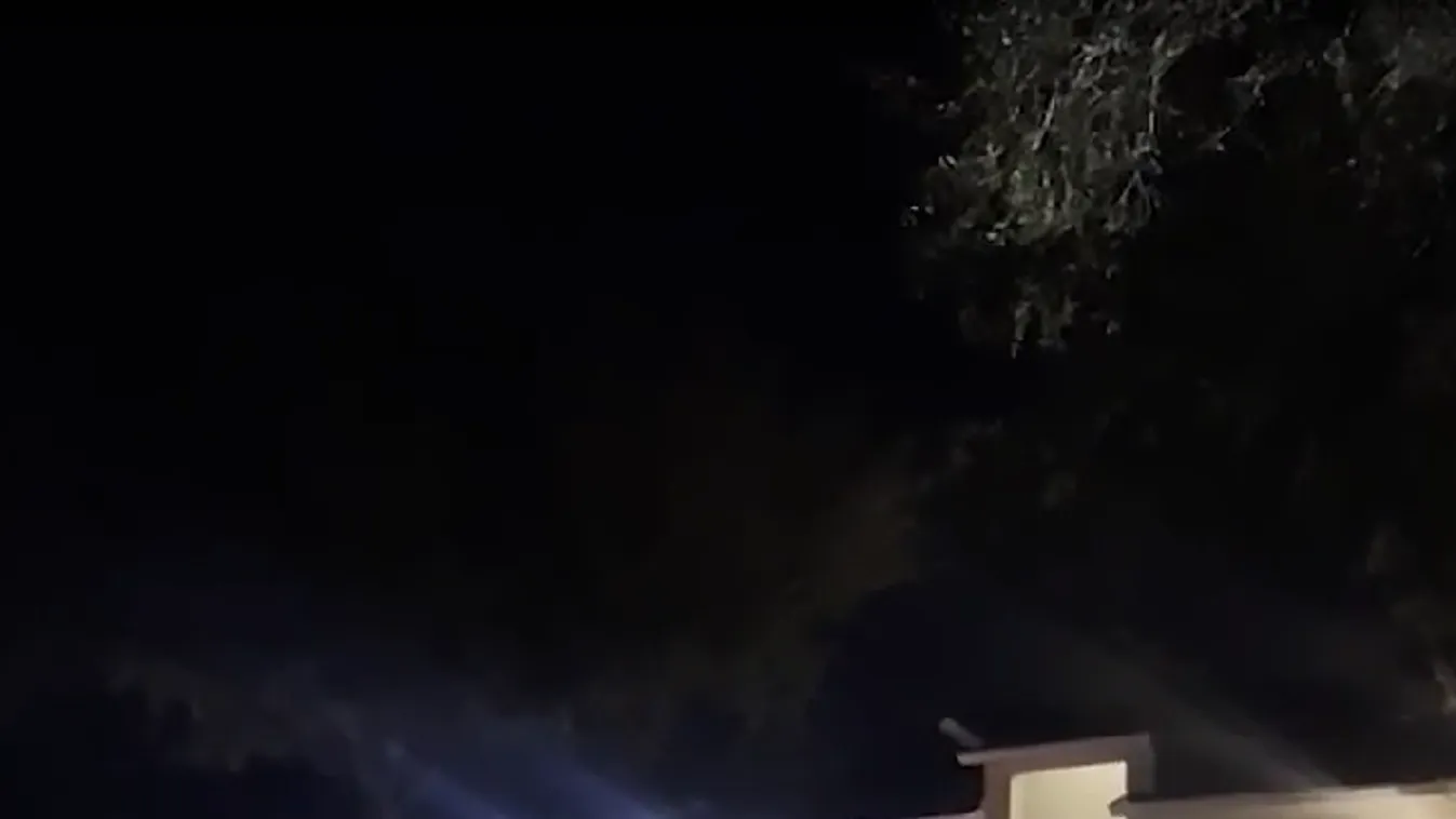 Először feleségét ölte meg, majd 5 éves kislányát lőtte meg, és végül öngyilkos lett