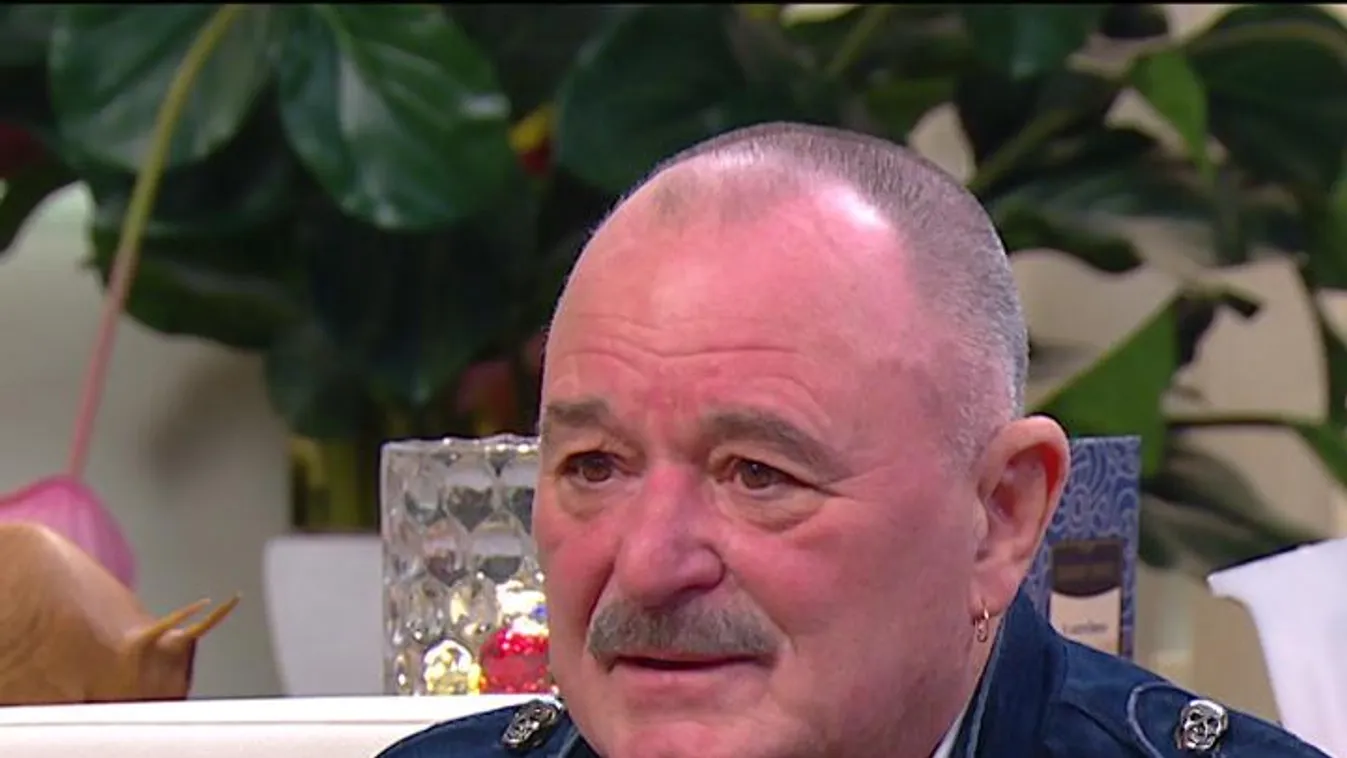 Nagy Feró, a négyszeres nagypapa így készül a karácsonyra - videóval