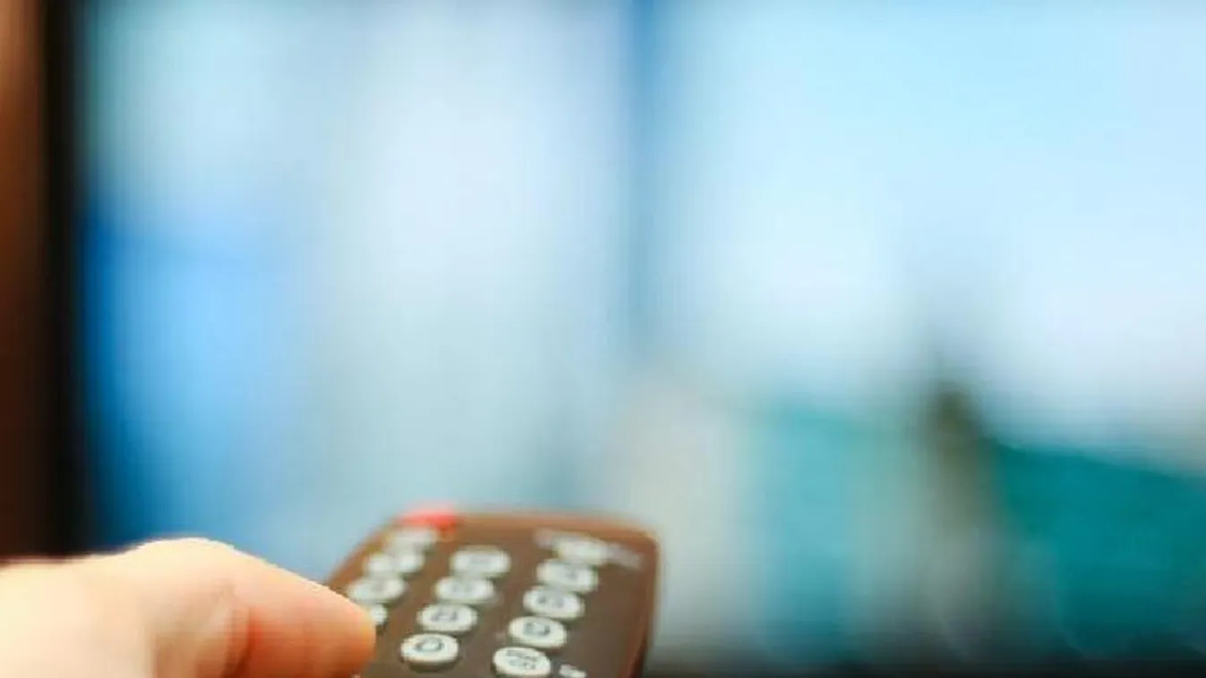 Kiderült, hogy mire panaszkodnak a legtöbben, ha tévézésről van szó