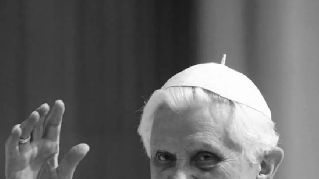 Kiderült, hogy miért mondott le a néhai XVI. Benedek pápa