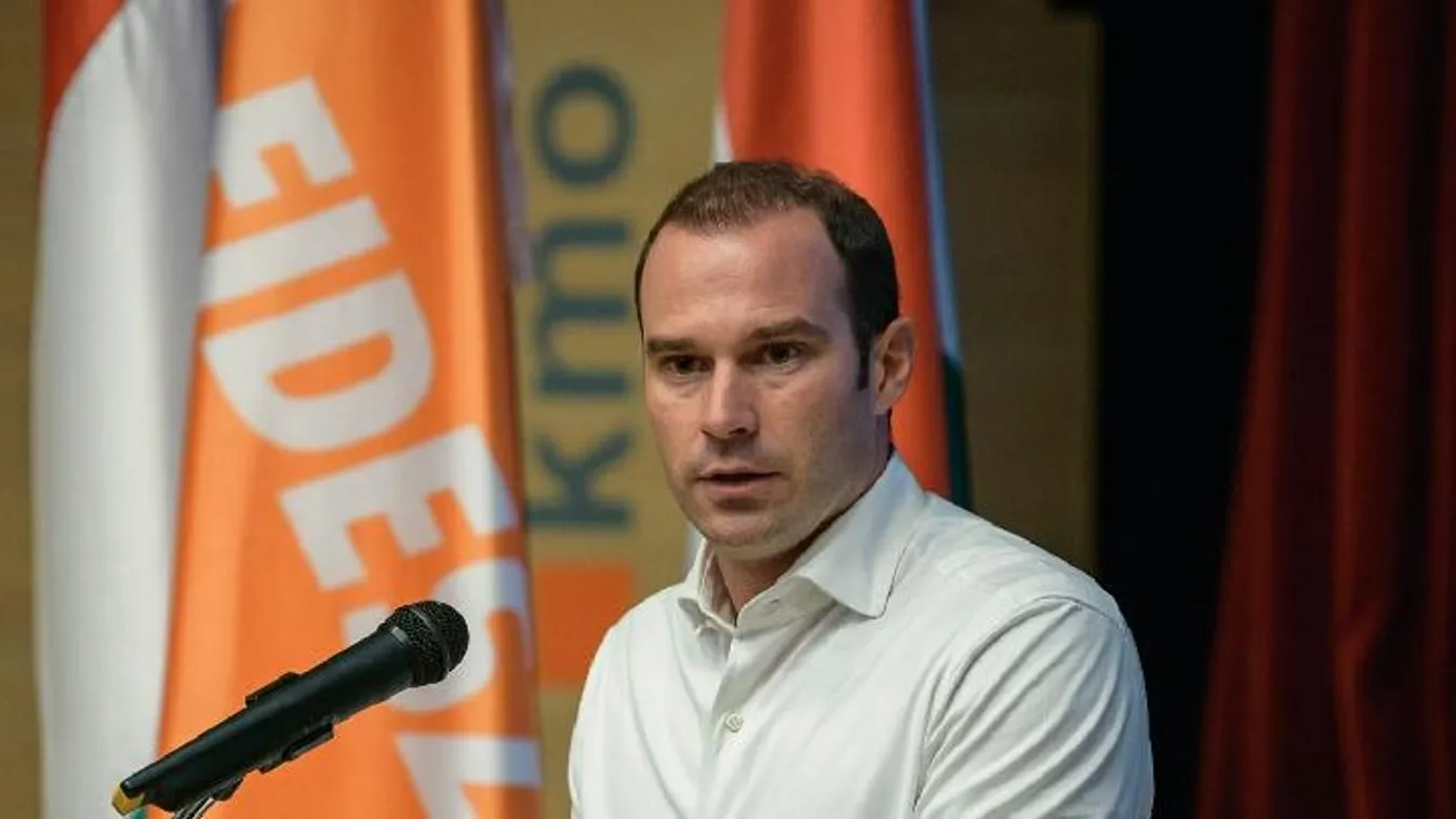 Hollik István: a "guruló dollárok" ügye Soros György hálózatához vezet