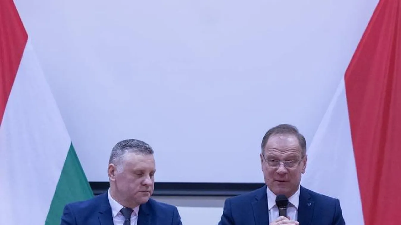 Navracsics Tibor: alaposabban kell bizonyítanunk a megoldási javaslataink jogosságát az EU-ban, mint másnak