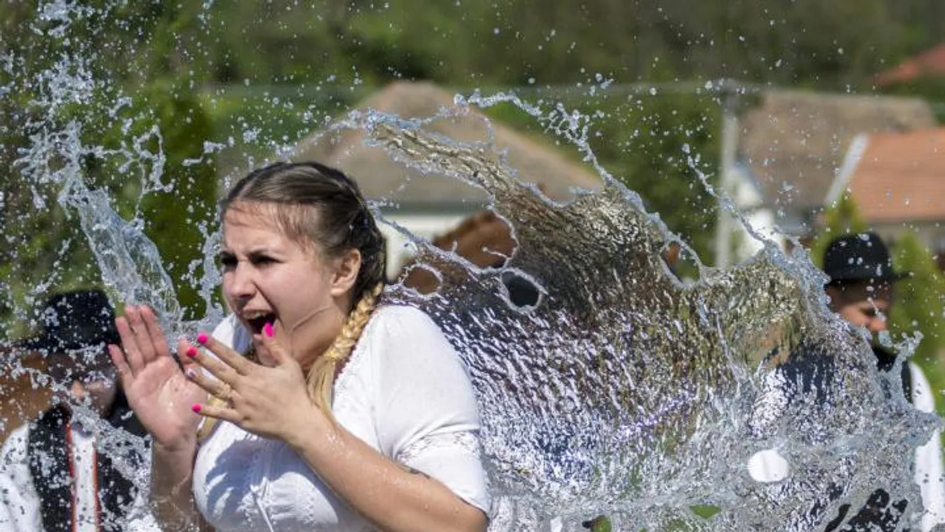 Ezekkel a locsolóversekkel garantált a húsvéti jókedv