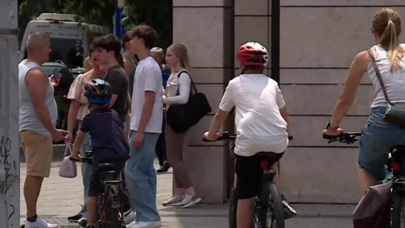 Úgy tekernek, mintha rájuk nem vonatkozna a KRESZ - Napló vasárnap 18:45!