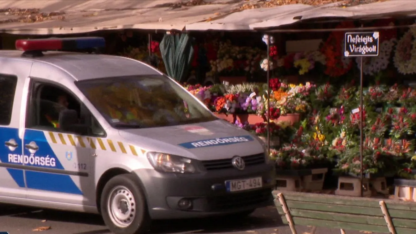 Lopják a virágokat a sírokról