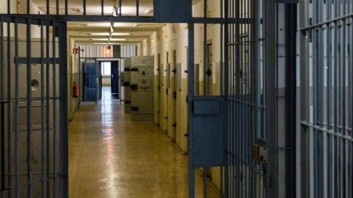 Úgy földhöz vágta kisfiát a nő Pécsen, hogy a pici meghalt