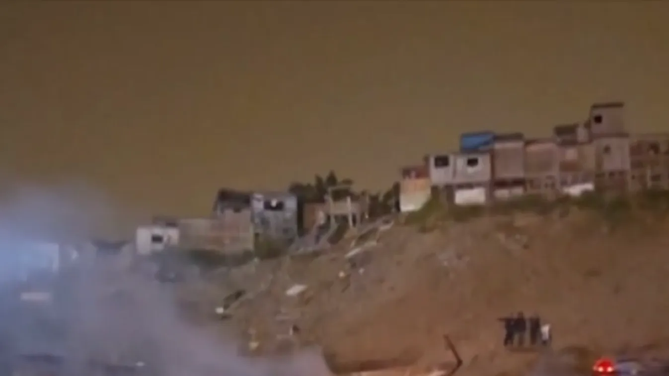 Iszonyatos tűzvész pusztított egy lakónegyedben, százak menekültek otthonaikból