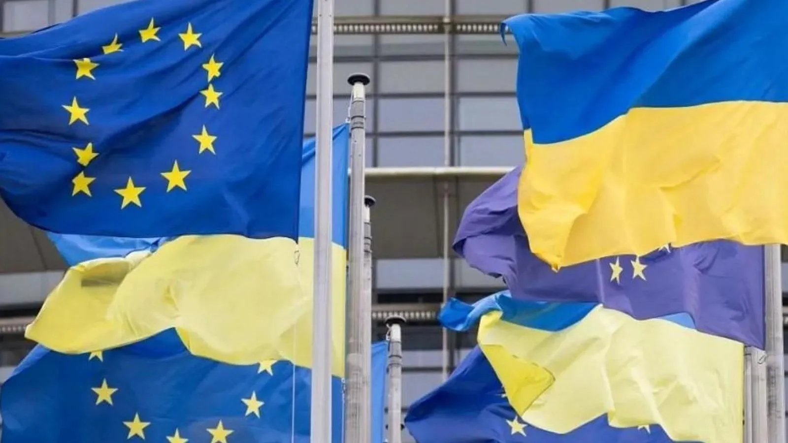 Még az ukrán költségvetés hiányát is az európai emberekkel fizettetné meg Brüsszel