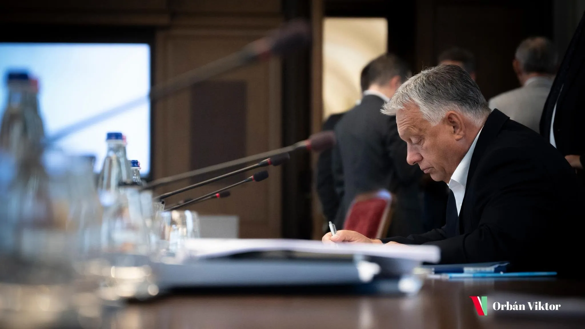 Orbán Viktor: Brüsszel újabb százmilliárdokat kérne Ukrajna és a háború finanszírozására