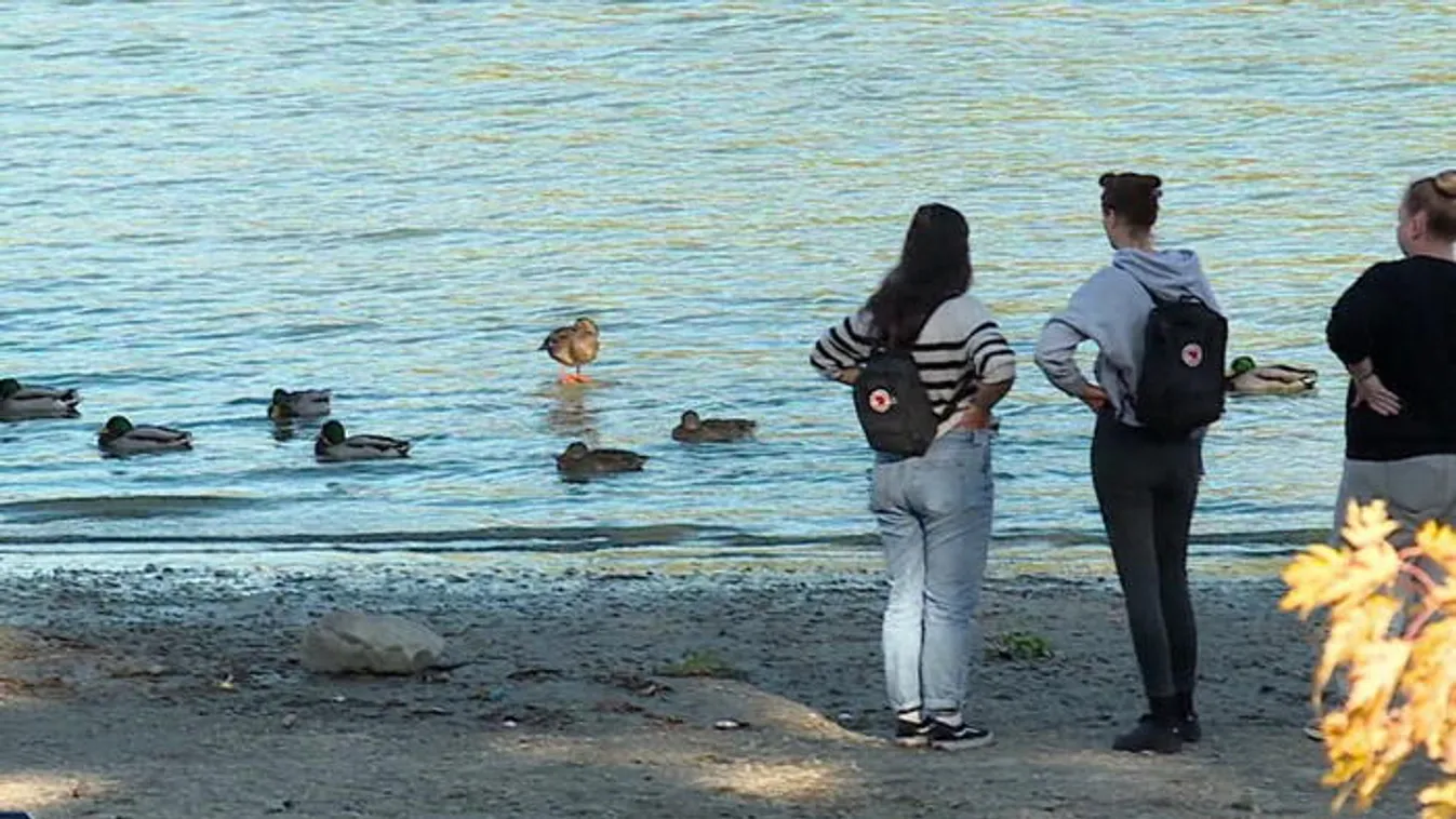 Tavaszias melegben kirándultak elsején