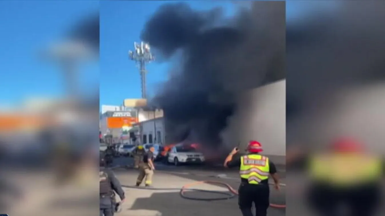 Pánikban menekültek a lángoló áruházból