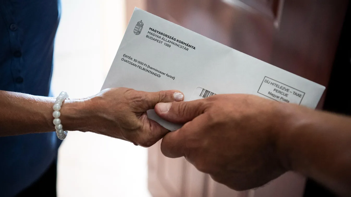 Zsigó Róbert: a nyugdíjasok december 10-éig cseréltethetik ki sérült élelmiszer-utalványaikat