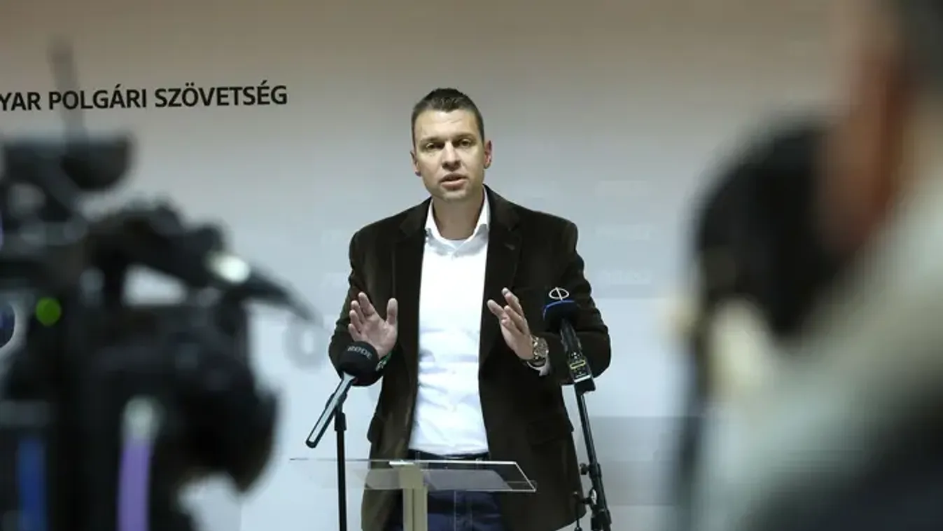 Menczer: Brüsszel szét akarja verni az amerikai-magyar megállapodást