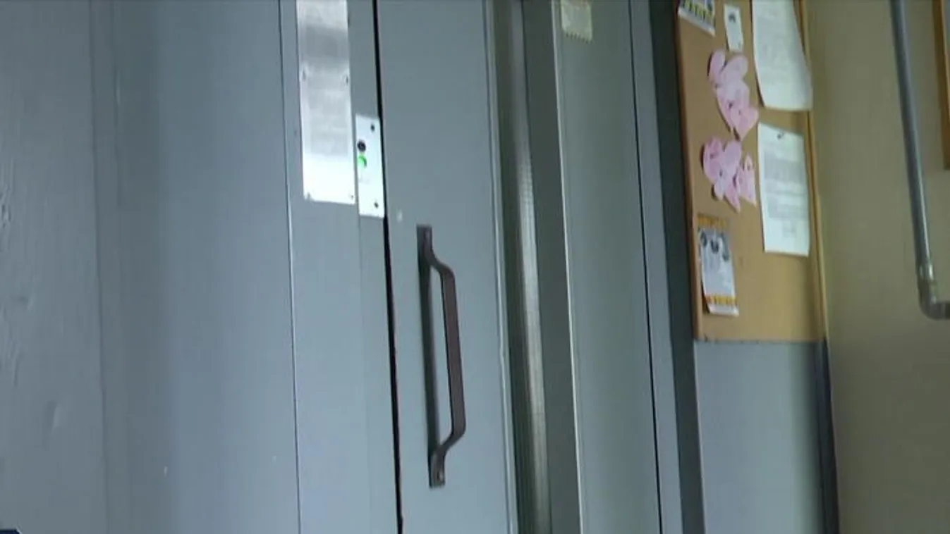 Idős nővel erőszakoskodott a liftben