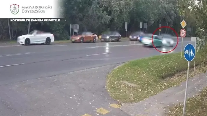 Sokkoló felvétel: Frontálisan ütközött két autó a 7-es főúton