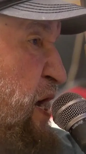 Bill kapitány jubielumi koncertre készül