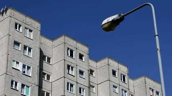 Kimászott a nyolcadikról egy idős férfi Iglón, drámai esetről érkezett hír